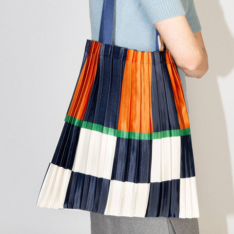 TOTE BAG LEGER GRAPHIQUE - SOIE SYNTHETIQUE PLISSÉE