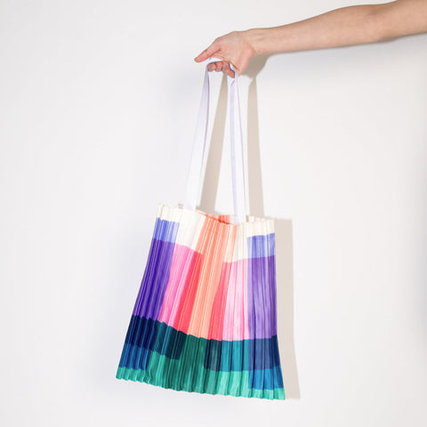 TOTE BAG LEGER GRAPHIQUE - SOIE SYNTHETIQUE PLISSÉE