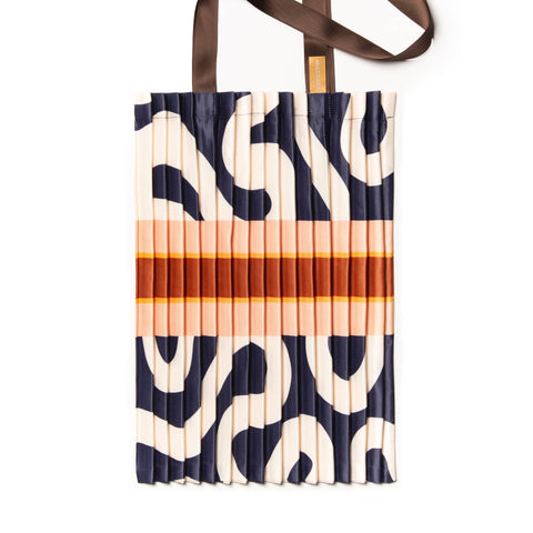 TOTE BAG LEGER GRAPHIQUE - SOIE SYNTHETIQUE PLISSÉE