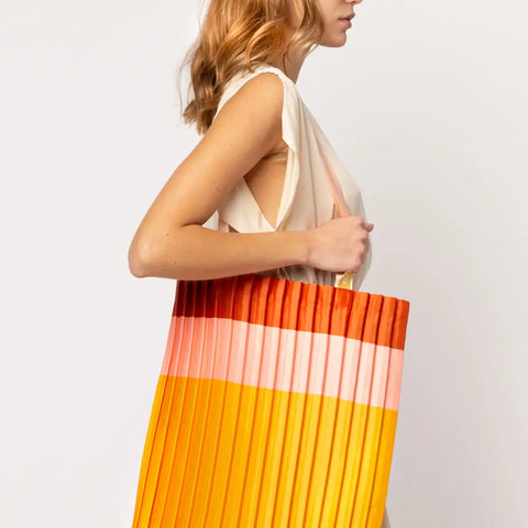TOTE BAG LEGER GRAPHIQUE - SOIE SYNTHETIQUE PLISSÉE