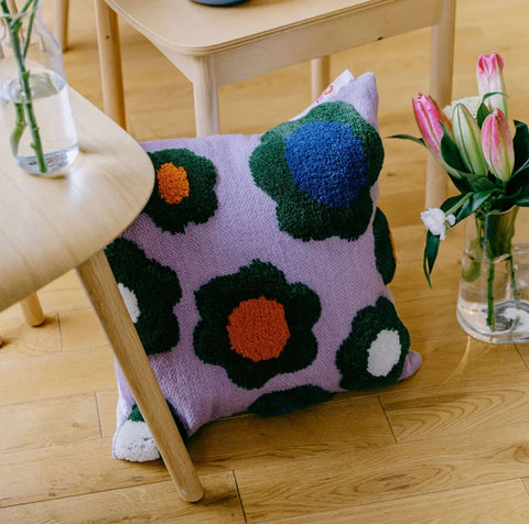 COUSSIN MOTIFS COLORÉS - TUFTÉ