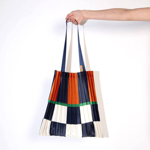 TOTE BAG LEGER GRAPHIQUE - SOIE SYNTHETIQUE PLISSÉE