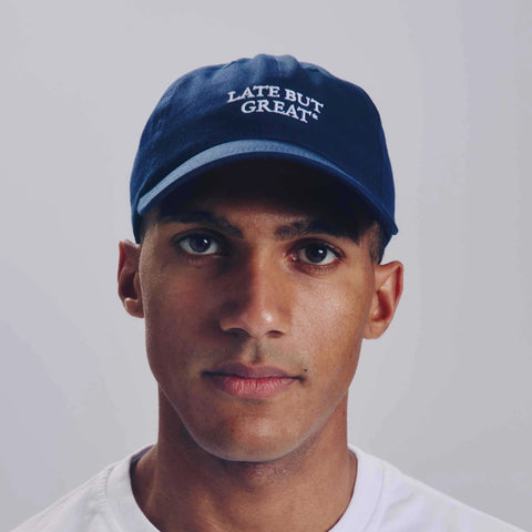 CASQUETTE BRODÉE BLEUE - LATE BUT GREAT
