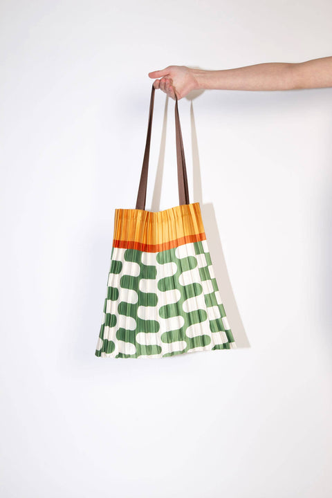 TOTE BAG LEGER GRAPHIQUE - SOIE SYNTHETIQUE PLISSÉE