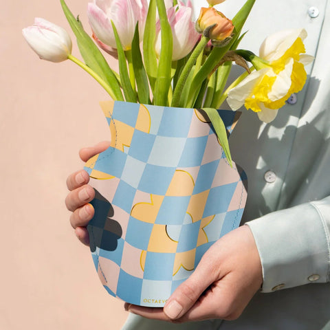 VASE &amp; CARD - HAND-STITCHED PAPER