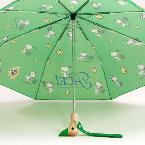Parapluies , bougies , etc